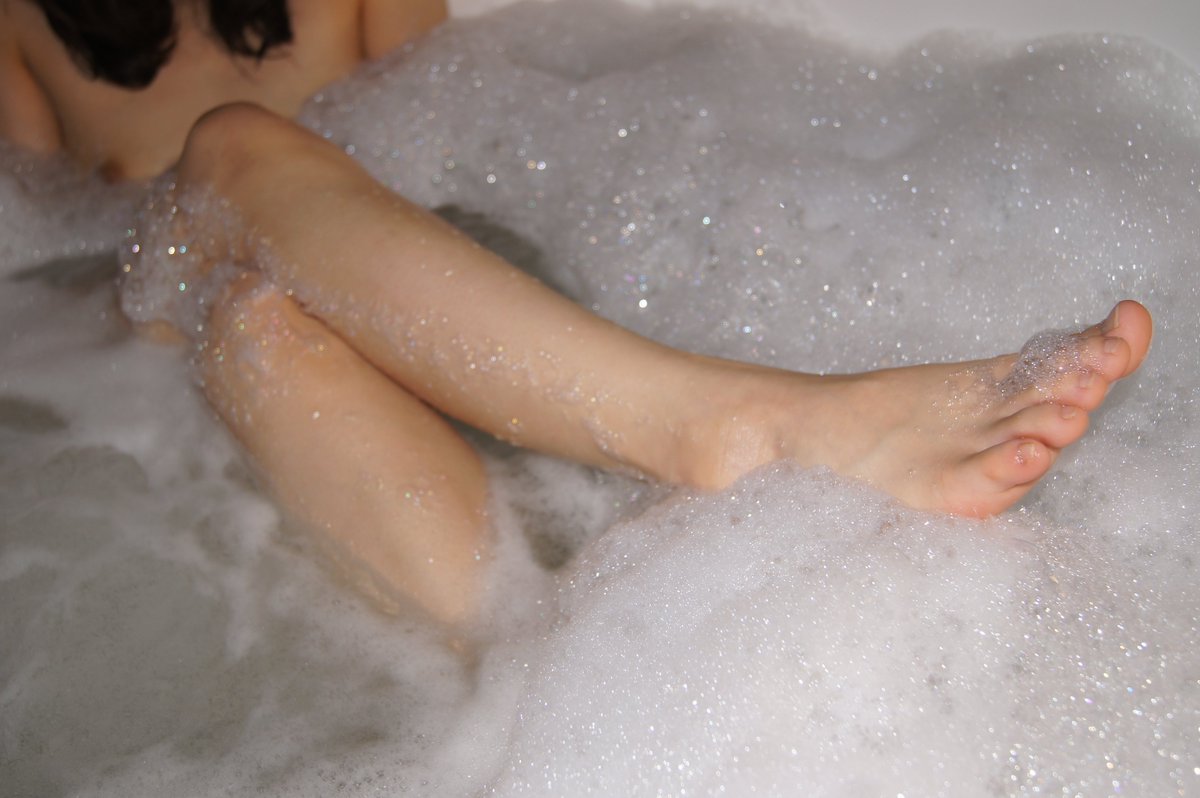 60rinkya's tweet image. ストレス吹っ飛ばすジェットバス
#足裏 #生足 #足フェチ #恋足 #feetporn #裏垢