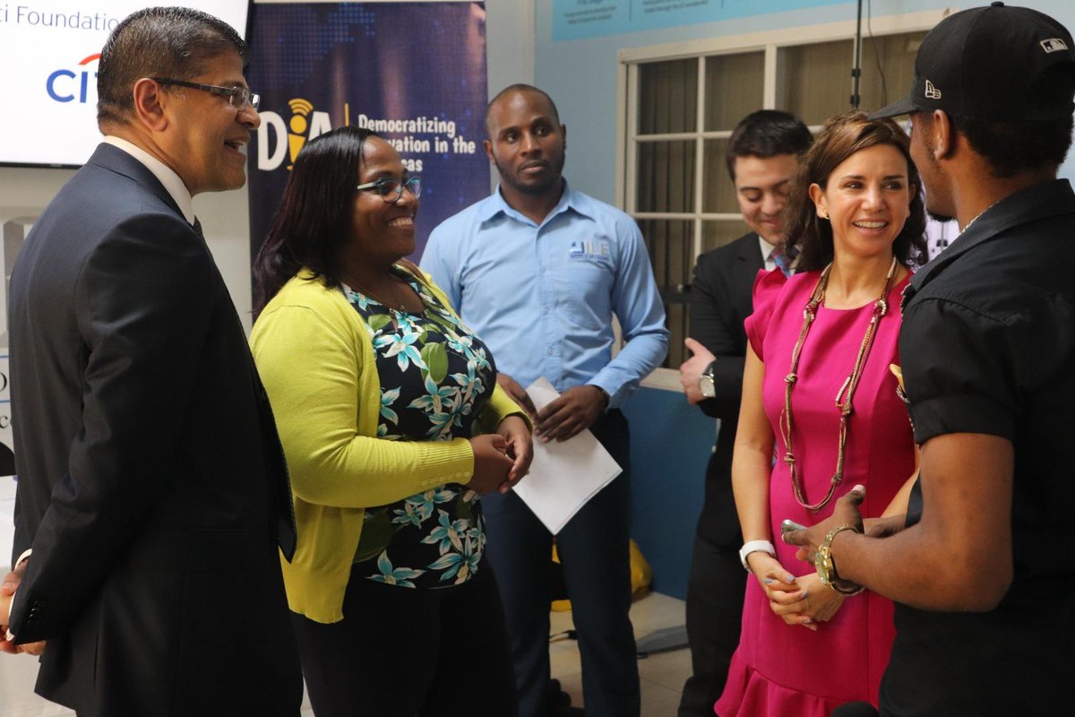 Trust4Americas's tweet photo. Last weekend, the #DIALab project held an #Innovation Camp, in which 20 finalists selected from a pool of 37, attended a course to improve skills prior to pitching ideas to get seed funding for their projects @Citi FND @OAS_official @USAIDJamaica @thePSOJ https://t.co/x8Y0Yx9FIO https://t.co/pi426u1bqI