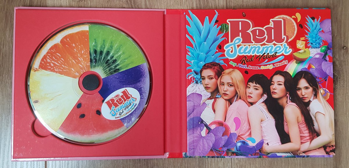 Red Velvet - The Red SummerPhotocard : YeriFavorite Song : You Better Know