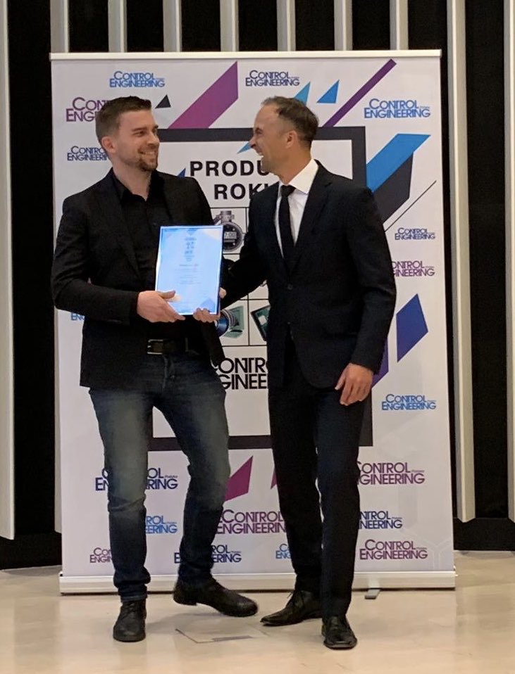 W doskonałym nastroju z Pekka Sillanpää <a href="/psillanp/">Pekka Sillanpää</a> z firmy #Tosibox po odbiorze nagrody dla #Lock500 wygranej w konkursie #ProduktRoku2018 organizowanej przez #ControlEnguneering #CE
