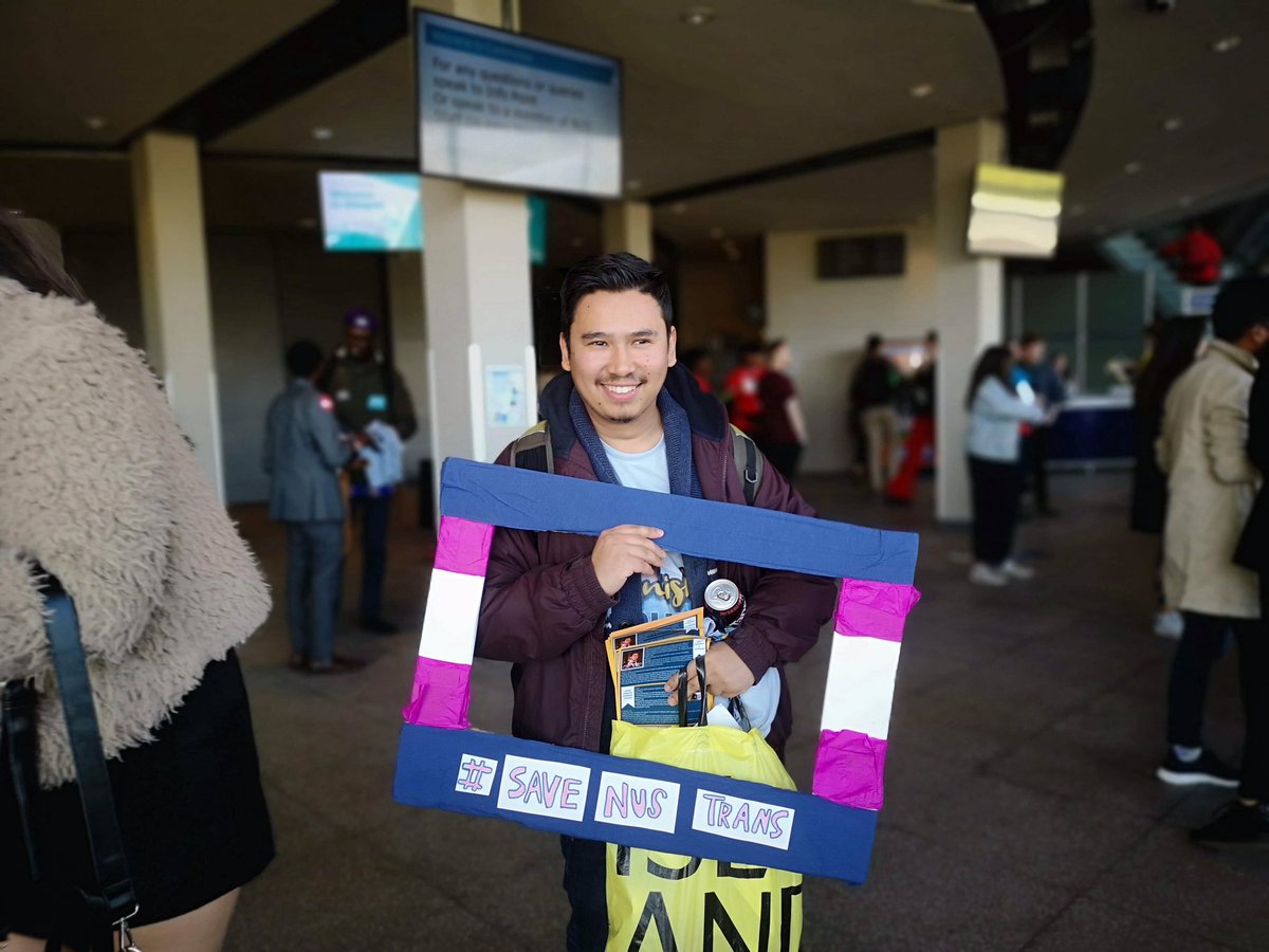 saveNUStrans's tweet photo. Fighting to keep liberation funded β #SaveNUSTrans #NUSNC19 #NUSConference https://t.co/vqEIl4gOan