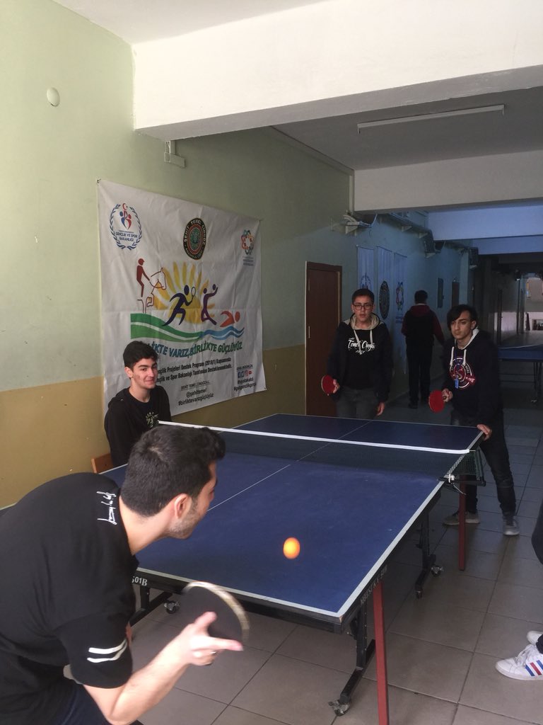 Masa Tenisi Turnuvasında gençlerimiz mücadele etti. #gencliksporbak #GençlikProjeleriDestekProgramı #HayataKatıl #Gençlerİçin