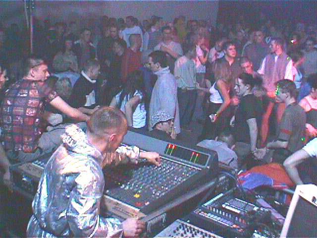 EJECYOriginal's tweet photo. #Ejecy TAS Party in Halle/ Saale #techno https://t.co/9Q8vAduFMG