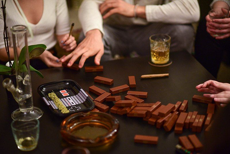 M_Delivers's tweet photo. The best day of the year is almost here! We’ve put together the ultimate party guide to help you and your smoking buddies throw an epic 420 bash! What's your favorite way to celebrate? #replytweet #April20 #fourtwenty
https://t.co/3ItYPbdw2A https://t.co/7eI7OJlQEZ