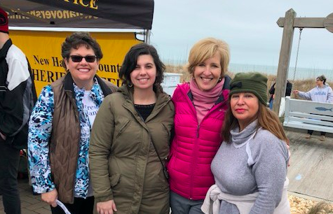 BankWithUnited's tweet photo. Our Wilmington Oleander Team had a blast attending The Polar Plunge held in Kure Beach on February 23, which is a local fundraiser for Special Olympics New Hanover County! #CresComBank #HaveANiceBank (Member FDIC) https://t.co/ySAC2p6QTi