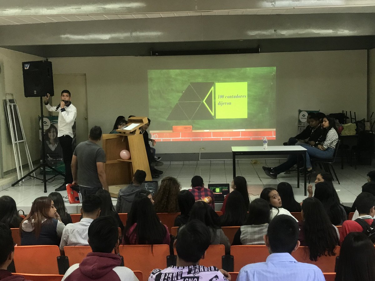 CONALEPDGO130's tweet photo. Así iniciamos el segundo día de la Semana Académica, Cultural y Deportiva, con la participación entusiasta de los jóvenes.
@CONALEP_Dgo  @SEED_Dgo https://t.co/rD6IODKEq8