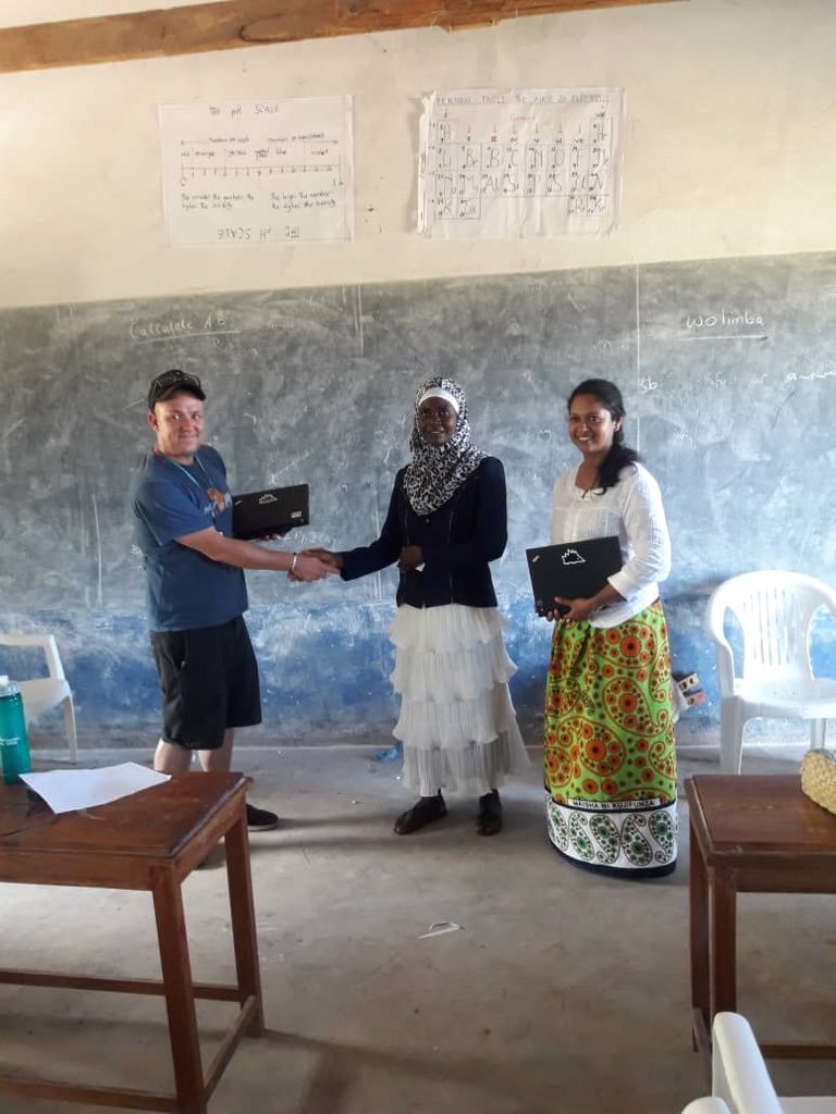 shiftITmw's tweet photo. Handover of 3 #Keepod ready laptops donated by @bluezone4u for this #eLearning project with @RACHEL_Offline to the head mistress Hamela was followed by #treeplanting of 15 #trees! Here mothers support chair person &amp; Chief Mbando planting a tree by their bicycle ambulance #Malawi https://t.co/HTeEXP9XHi