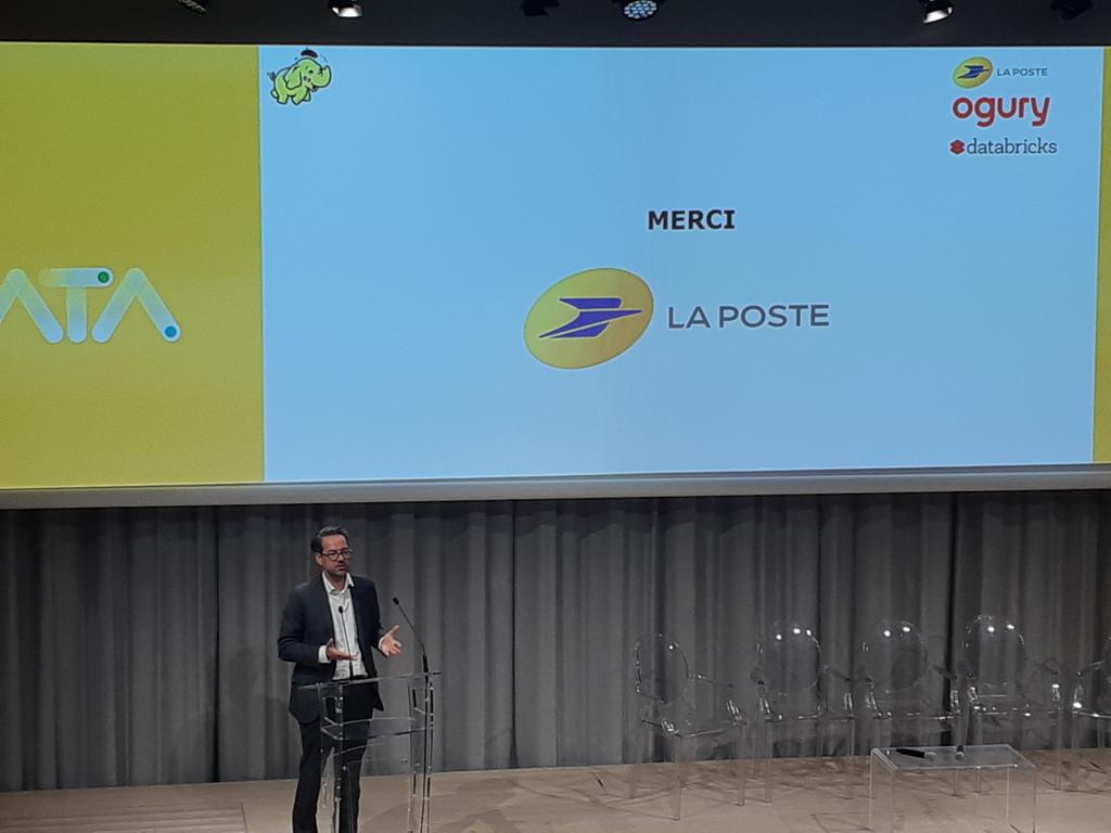 mouboo's tweet photo. Le @meetup #hadoopusergroup #hug hébergé au @GroupeLaPoste avec @PE_Bardin @weareogury @databricks https://t.co/l8x4lcuNmc