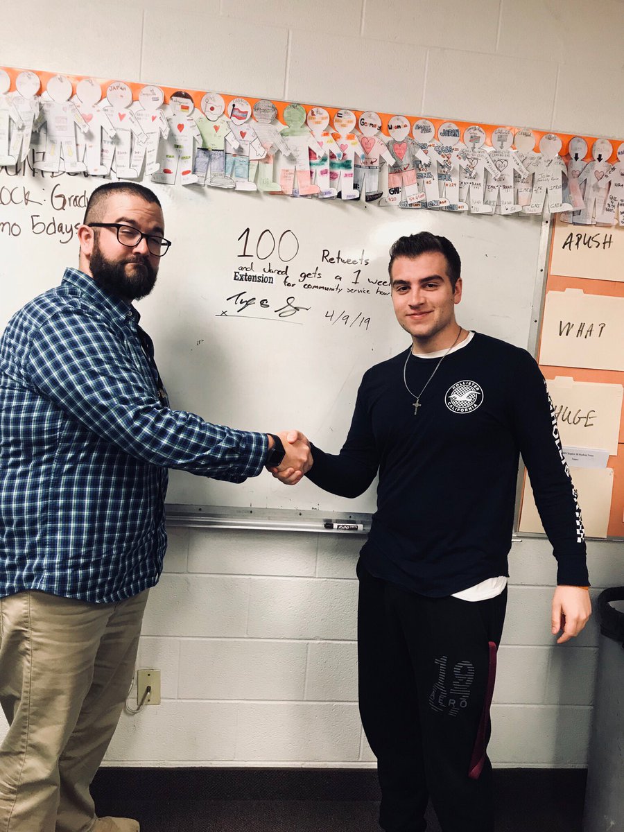 JaredL822's tweet image. 100 retweets and I get a week extension for my NHS hours. Please help me out and retweet this it is very important. @GeorgeHistory