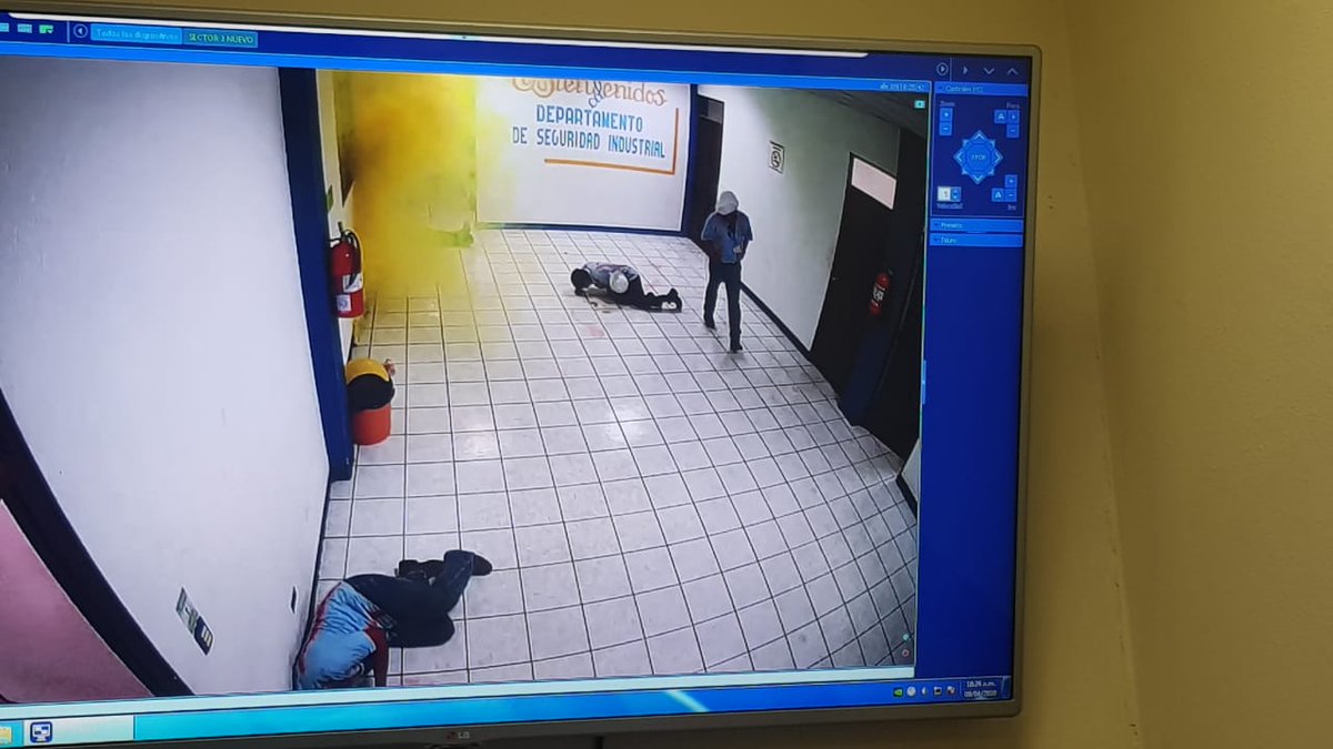 cpngobgt's tweet image. @empornac @Cpngobgt en el desarrollo de la Práctica Nacional de Protección Portuaria procuran un acertado manejo de crisis ante amenazas reales, dentro del marco dl cumplimiento del Código PBIP
#codigoPBIP
#practicaprotecciongt
#practicaempornac
#practicaproteccioncpn