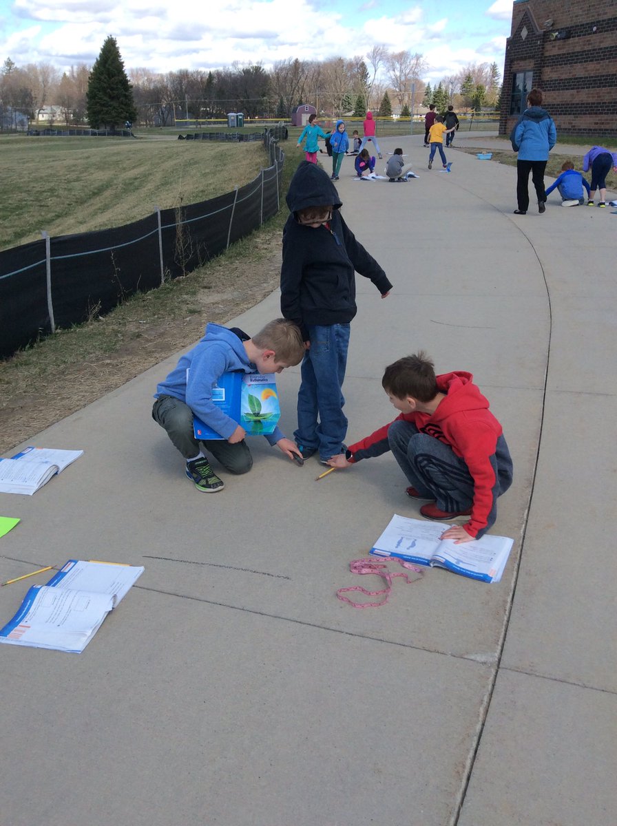 2ndGradeStars11's tweet photo. Measuring standing jumps. #dreadstrong https://t.co/ypZq8ZeJ9N