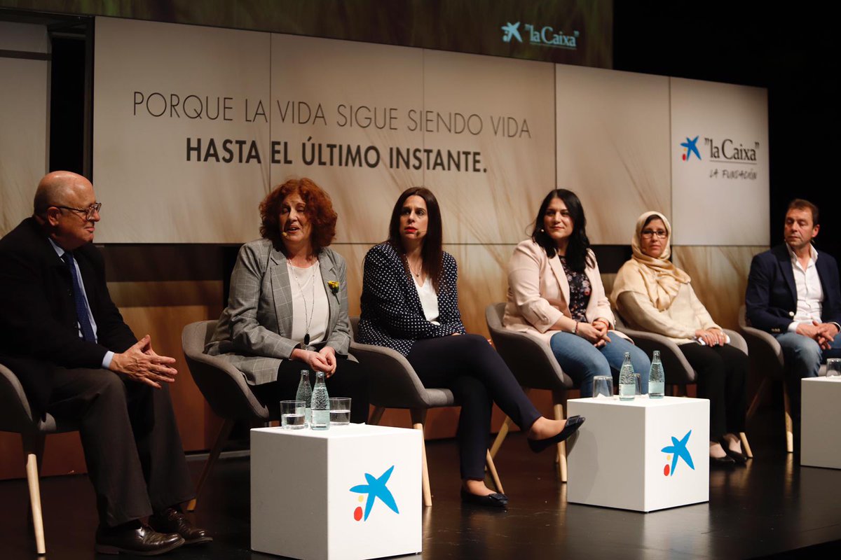 Aprendiendo un poco más con varios profesionales y beneficiarios involucrados en el Programa para la Atención Integral a Personas con Enfermedades Avanzadas. Gracias por mostrarnos vuestras experiencias y vivencias. #EnfermedadesAvanzadaslaCaixa