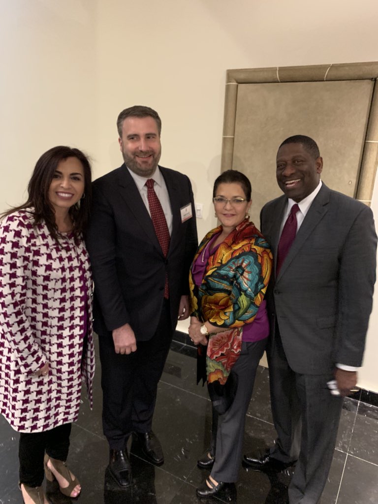 HCCMetroSTL's tweet photo. Acting Deputy Chief of Mission @USEmbassyMEX Tobin Bradley hosted a reception in our honor and stressed the importance of US-Mexico relationship #STL2Mexico @WTCSTL @STLPartnership @Centene @BioSTL @VentureCafeSTL https://t.co/phI0ckYlsr