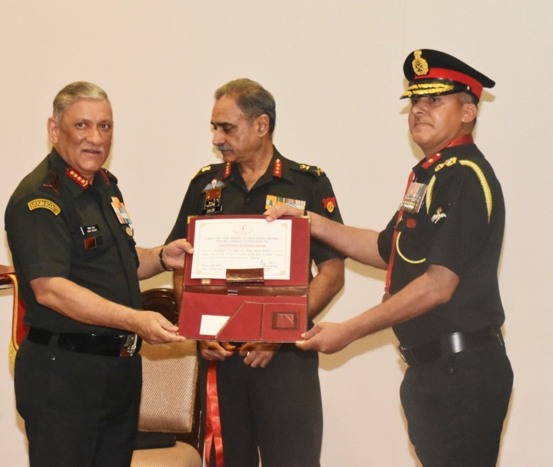 Army Commander’s Conference #ACC19. General Bipin Rawat  #COAS gave away Southern Command 'the Sports Trophy' for 2018-19 and gave prizes for the COAS Essay Competition. #IndianArmy nurtures talents for every human pursuit.