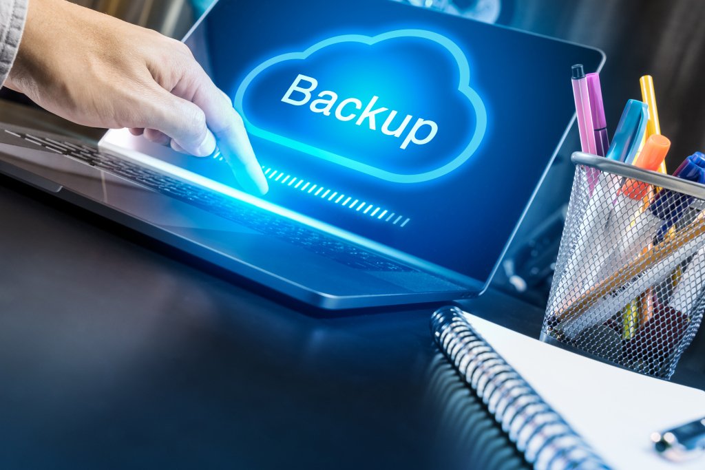 storageswiss's tweet photo. New @georgeacrump Blog: Can Primary Storage Replace Backups? https://t.co/xER2r0euUU https://t.co/OK1hq51lLs