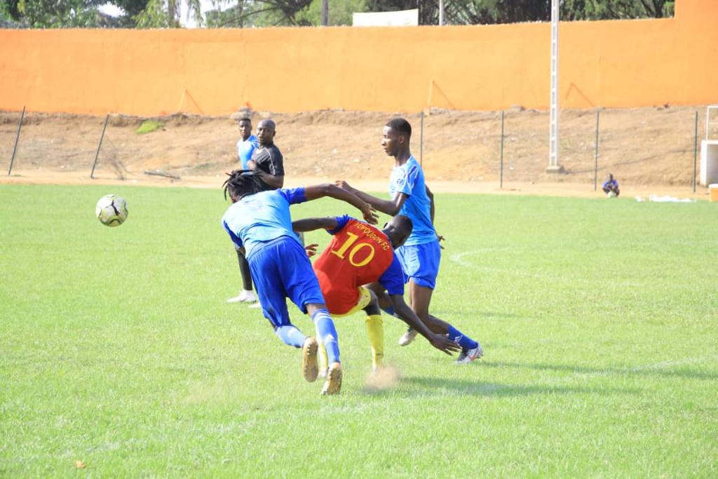 LanfiaraA's tweet photo. 8ème Journée D3
Poule A
@LanfiaraA 2-0 #ZOMAN FC https://t.co/pTXQsFDa9T