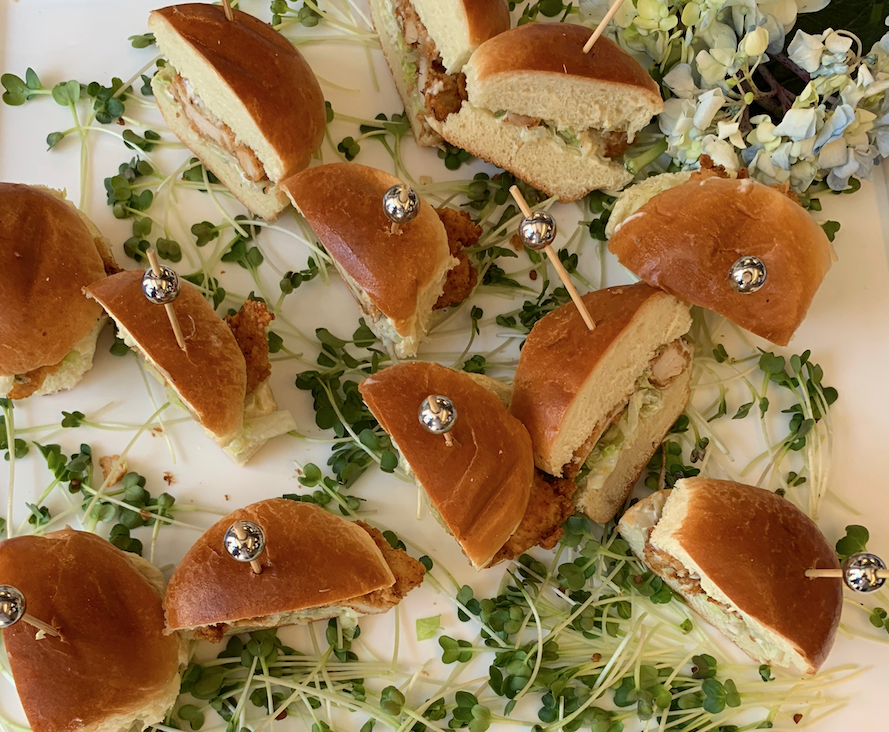 CateringCrumble's tweet photo. Have a #birthday party to plan? ๐ When it comes to the food and serving staff, call the experts at Crumble Catering!
#CrumbleCatering #CajunChickenSilders #FiletMignon #FingerFoods #PassedApps #Catering #CateringService #BirthdayParty #Serving #Servers https://t.co/uljCtBgLzr https://t.co/4WGQpON6HU