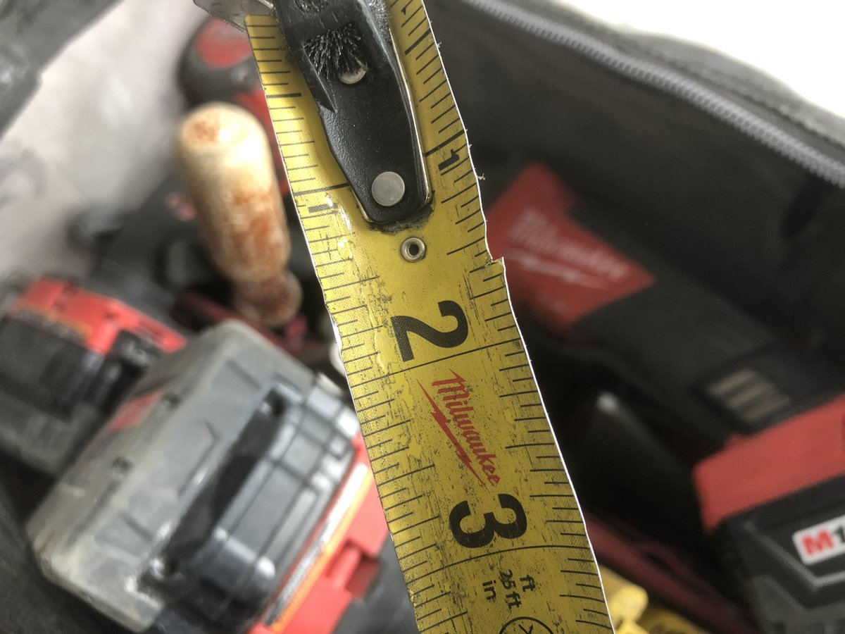 heymadcarl's tweet photo. @MilwaukeeTool is it common to have breaks in my tape after 4 months of use?  Should I go back to using my Fat Max?
Cc: @HomeDepotCanada @StanleyToolsCA https://t.co/9oy0xVya7i