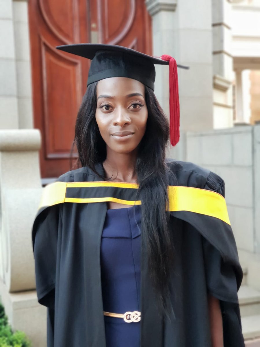 Thiathuvhona's tweet photo. ❤🎓Bestie
#UFSGraduate https://t.co/edI6mt7yVs