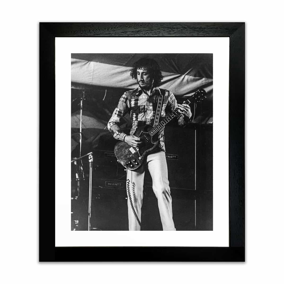 DropImages's tweet image. Putting the spotlight today on one of our DropTop photographers, Stewart Hellman. His galleries cover four mesmerising concerts performed by The Who in the late 60’s and early 70’s.  droptopimages.co.uk/the-who-by-ste…

#thewho #petetownshend #keithmoon #rogerdaltrey #vinyl #rock