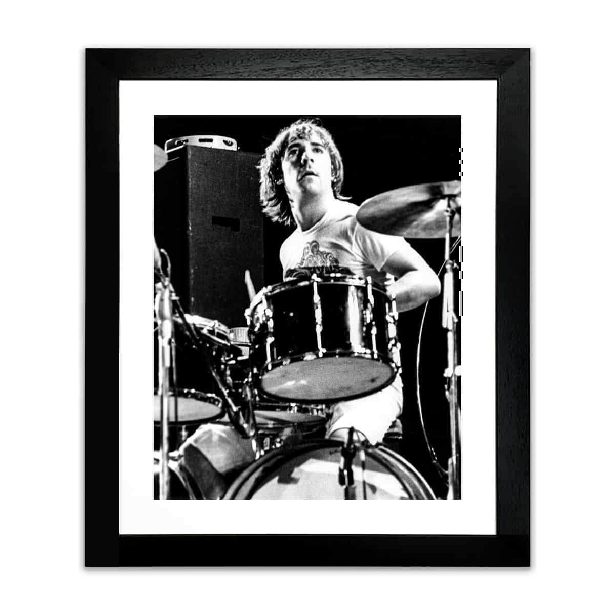 DropImages's tweet image. Putting the spotlight today on one of our DropTop photographers, Stewart Hellman. His galleries cover four mesmerising concerts performed by The Who in the late 60’s and early 70’s.  droptopimages.co.uk/the-who-by-ste…

#thewho #petetownshend #keithmoon #rogerdaltrey #vinyl #rock