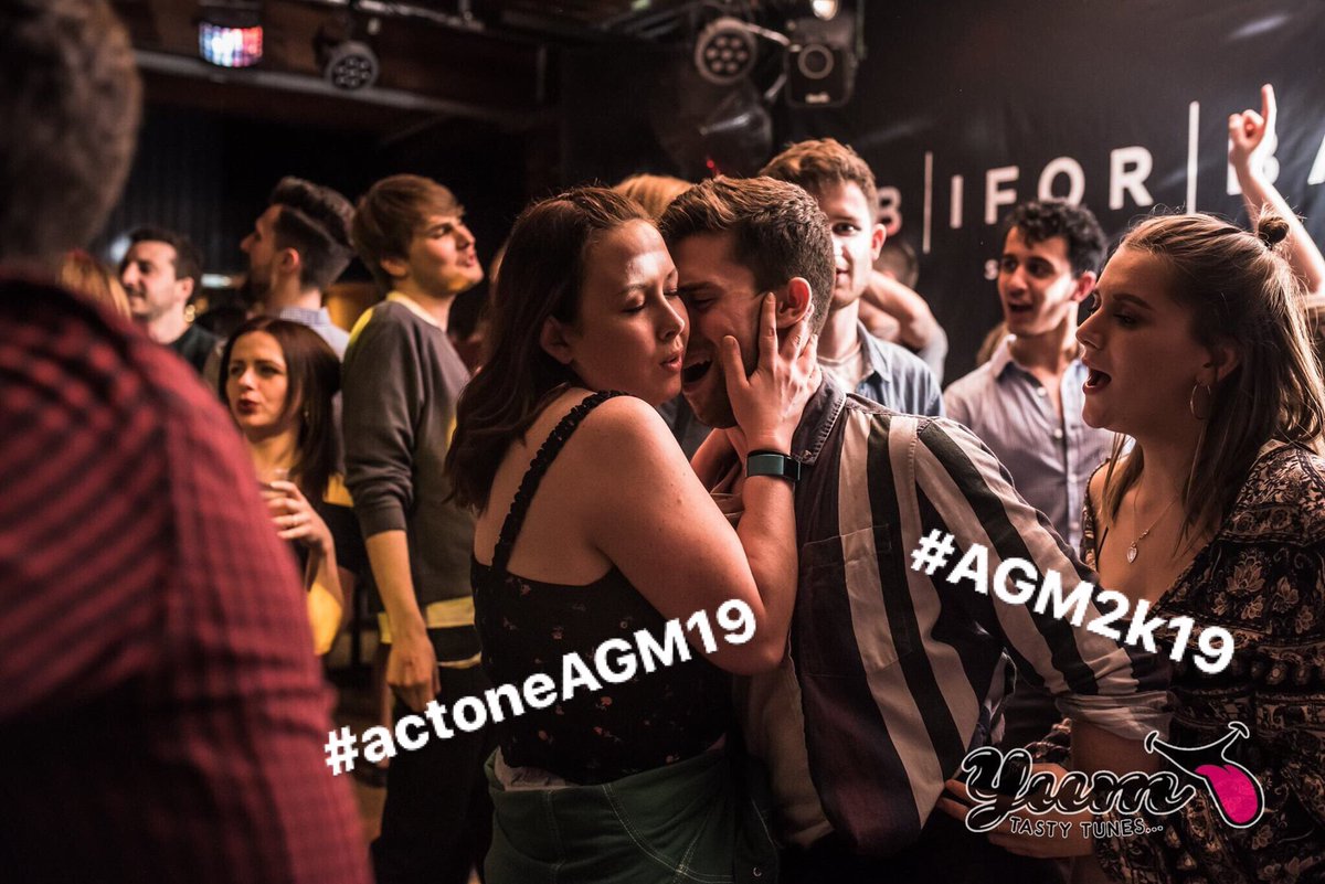 ScarlettWhite98's tweet photo. #AGM2k19 https://t.co/S3P0GMkBhF