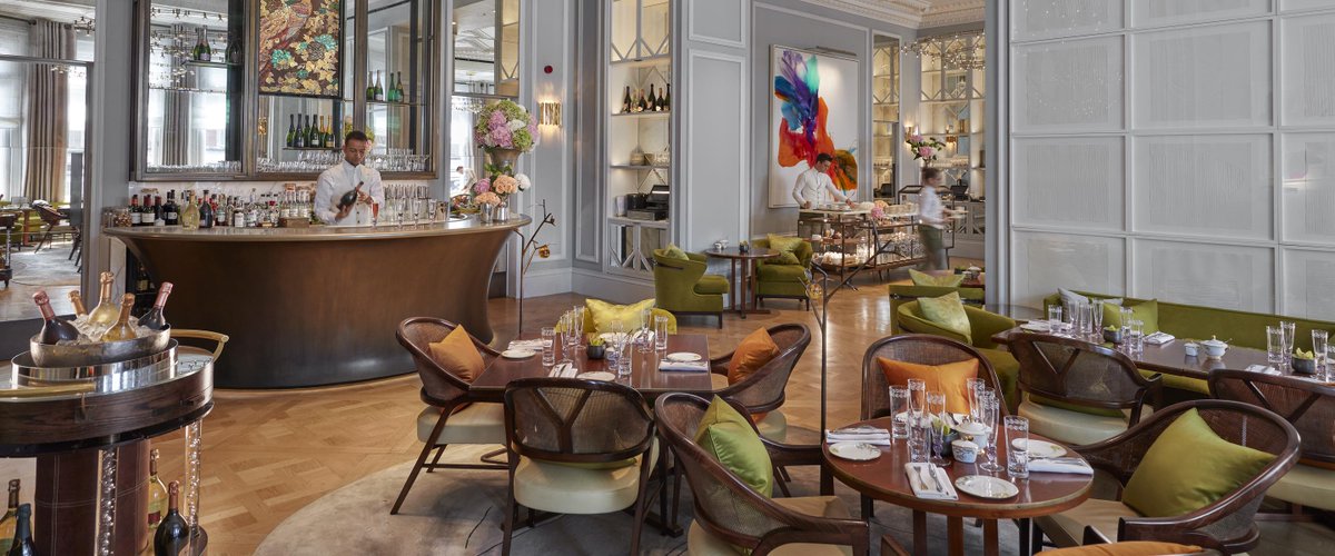 cppluxury's tweet photo. Mandarin Oriental Hyde Park, London fully re-opens on 15th April
https://t.co/6ZX6blsd14
#MandarinOriental #MandarinOrientalLondon #MOLondon #MOHydePark #HydePark #London #reopening #luxury #luxuryhotel #renovated #penthouse #fullyreopen @MO_LONDON @MO_HOTELS https://t.co/iYc9puZKwE