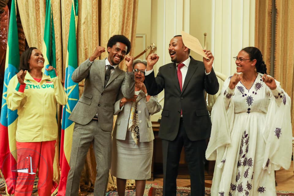 Ethiopia honours exiled Olympic athlete who made protest sign at finish line in Rio 2016