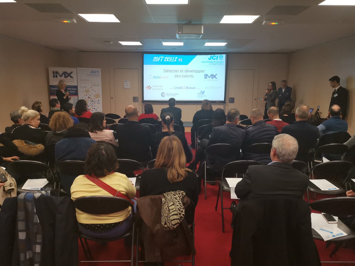 softskills95's tweet photo. Pour ceux qui suivent en live la conférence, vous pouvez nous posez vos questions https://t.co/YqjMHx66Lk