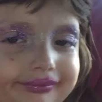 XuntXhrist's tweet photo. Paying tribute to a QUEEN for Meme day #FhsSpiritWeek #fhs2k19 #viral #darkside #mua https://t.co/bPvSy9DPSz