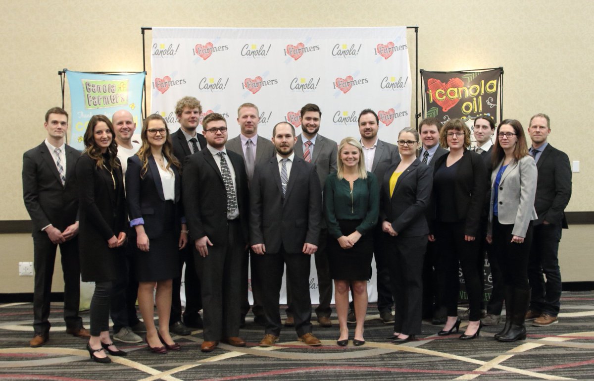 ManitobaCanola's tweet photo. Check out the 2019 Learn to Lead alumni! DM us if you are interested in taking part in this program in the future.  #LearnToLead  Read more about this event here. https://t.co/CqkwPRc33G https://t.co/69aWMS3MGq