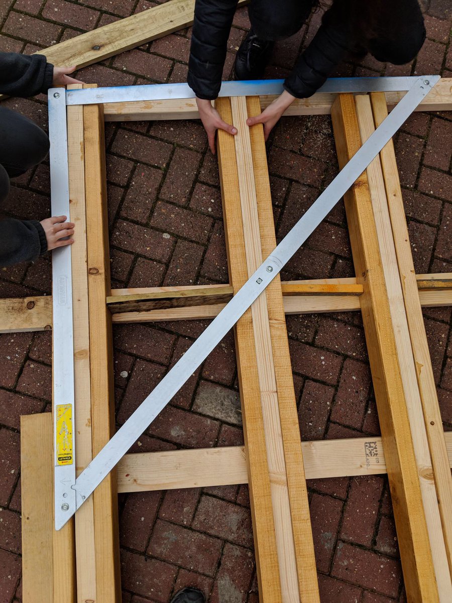 LoynCo's tweet photo. A great start to the final week with our @WSofArchi Vertical Studio students. Gaining experience from our lovely experienced contractor Ray Jones to build the #bikeshelter they have designed. #practiceexperience https://t.co/6R9xQR6f24