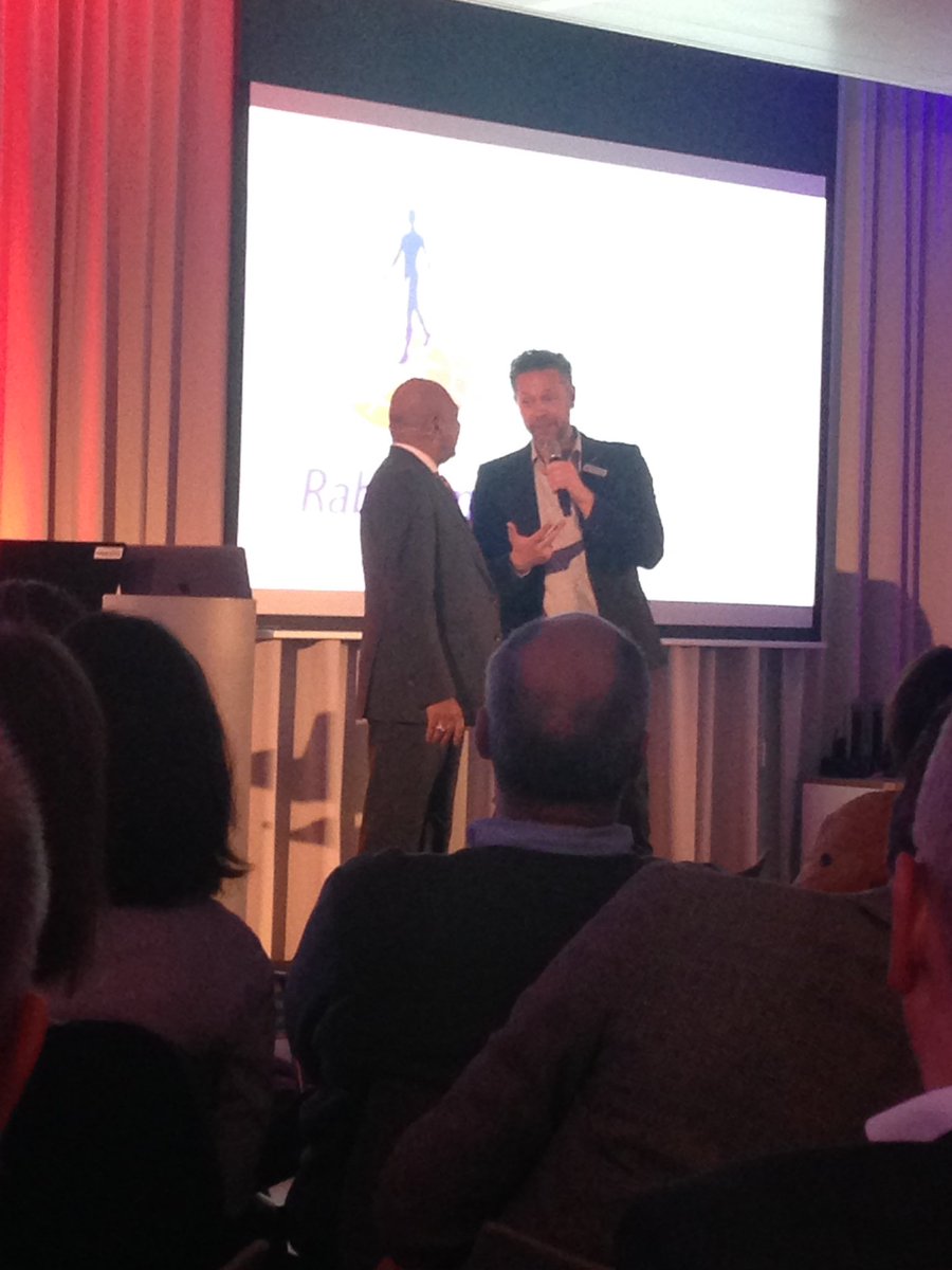 keppel_chris's tweet photo. Een inspirerende bijeenkomst verzorgd door adjiedj bakas over trends in het Mkb https://t.co/rKSxP4SJXu