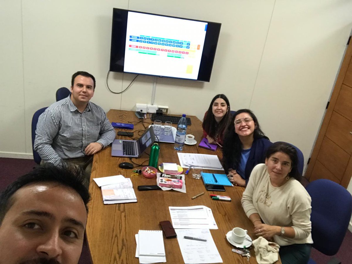 MakerspacePUCV's tweet photo. [#Maker_Labs] Estamos muy contentos de trabajar en conjunto a docentes de @InformaticaPucv y #CivilPUCV para innovar en la sala de clases, con foco #maker 🤖, de la Facultad de @INGENIERIAPUCV 👏👏👏 https://t.co/2zG4eeKFiI