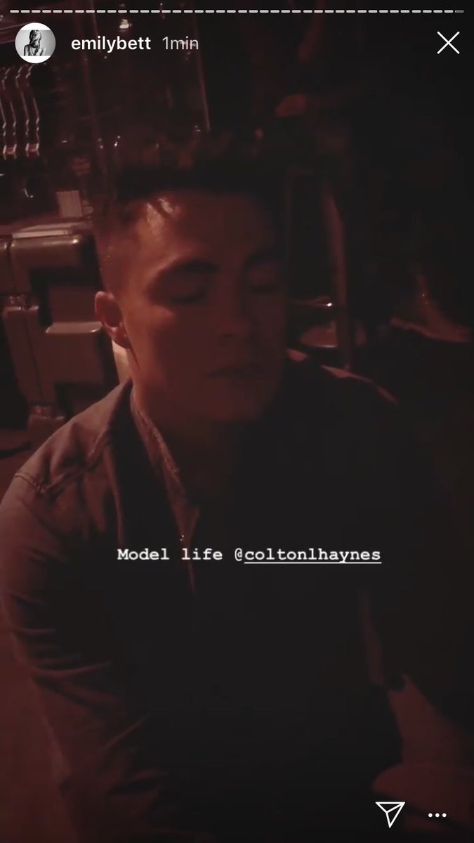 thisiselley's tweet photo. This is so funny #Emton https://t.co/t9DhpLCqht