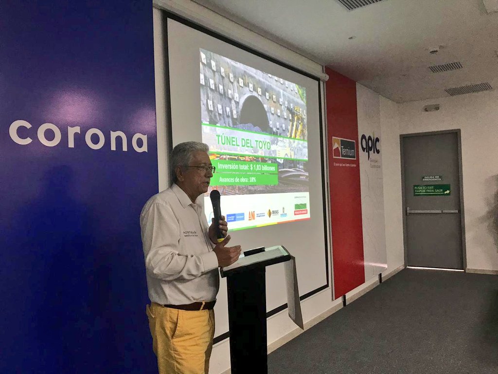 #AntioquiaCuenta | En el Foro Económico "Urabá, un mar de oportunidades" compartimos los avances y la transformación que logrará el #TúnelDelToyo en #Urabá, la megaobra que convierte a esta bella región en un territorio competitivo y de gran progreso para el país.