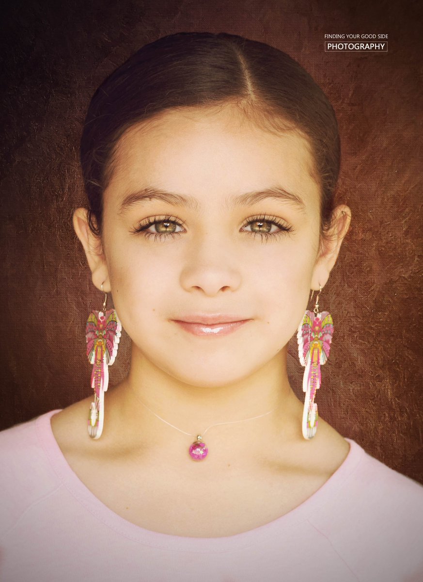 I have a great #Portrait #PhotoSale right now, contact me today!    🌟🌟🌟🌟🌟  #StudioPhotographer #FederalWay #FederalWayWA #SeattlePhotographer  #TacomaPhotographer #FederalWayPhotographer #Seattle #Tacoma #SeattlePhotography #TacomaPhotography #FederalWayPhotography