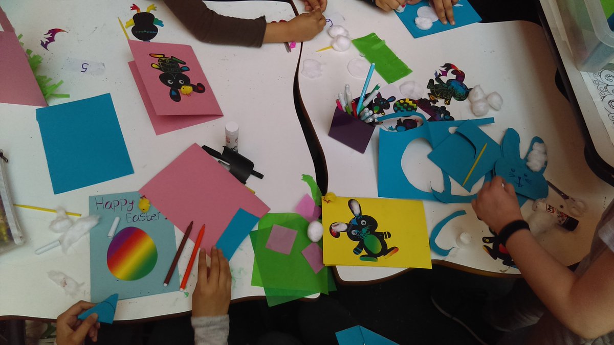 hackneylibs's tweet image. Happy Easter from Clapton Library scratchcard event today  #Claptonlibrary