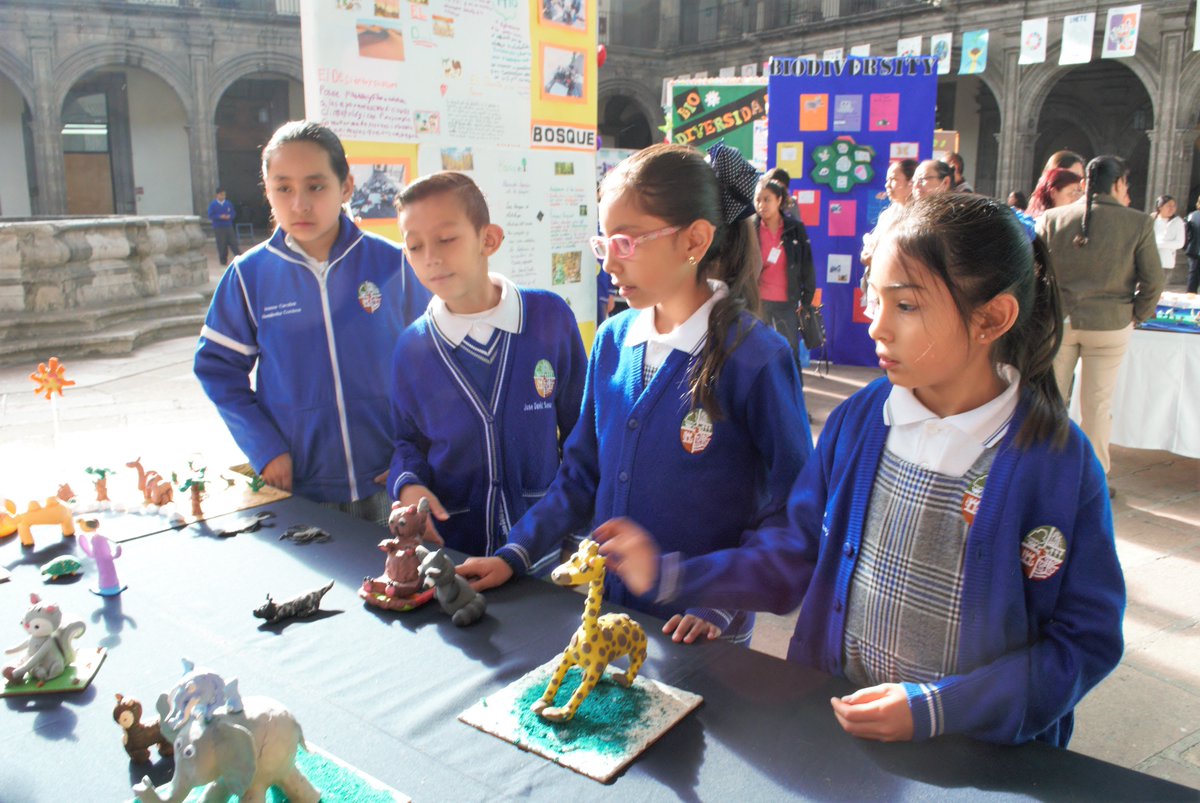 Inauguración de nuestra Feria del Conocimiento con el tema Biodiversidad. #YoSoyVizcaínas #Educación #Arte #Cultura