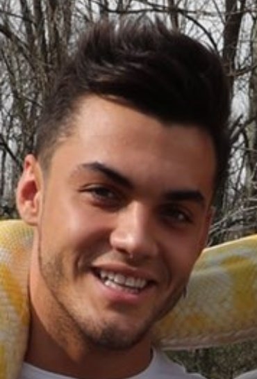 fallingfore's tweet image. they're so uncomfortable