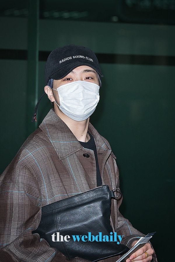 D3v3ouOU0AE_dH4.jpg:orig