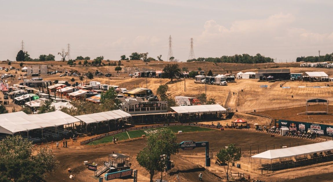 standardcloco's tweet image. Hangtown MX Is May 18th! Who&apos;s going? #StandardCloCo #SolidFoundations #ConstructingNewLevels #HangtownMX