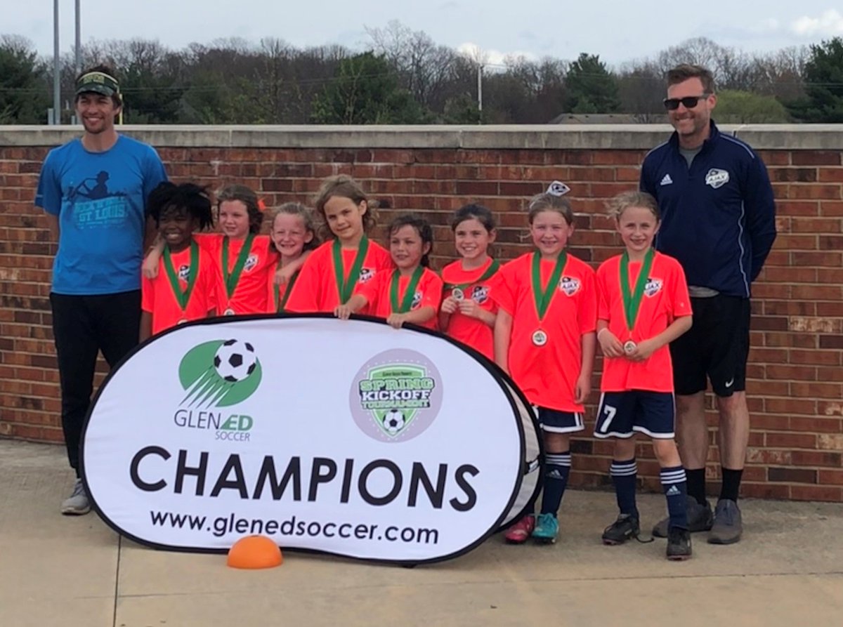 AjaxStLouis's tweet image. Congratulations to our 2011 Girls Ajax City team for winning the U8 division of the 2019 Glen-Ed Spring Kick-Off this weekend.  The girls went undefeated in four games.  Well done ladies, nicely done!  #ajaxstl #ajaxstlouis #ajaxcity2011girls