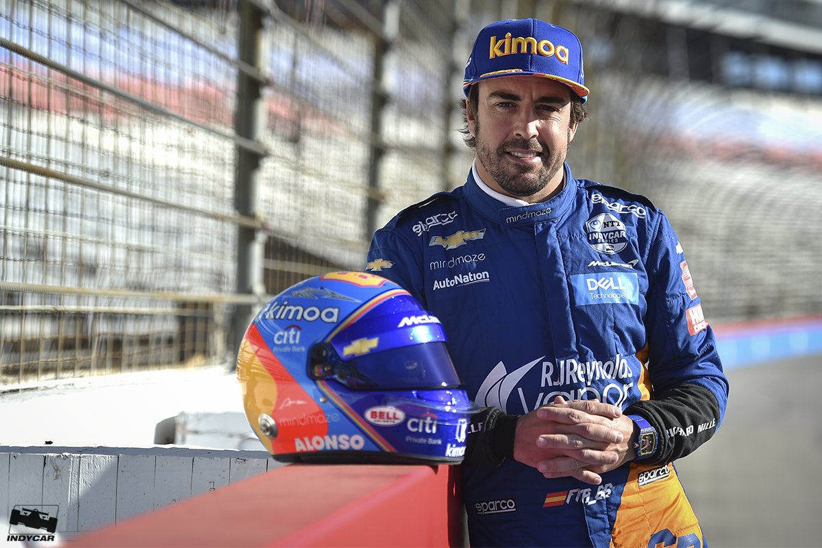 ferdialaldebate's tweet photo. Fernando Alonso, piloto de automovilismo. #FerdialAlDebate https://t.co/f4d2rcBveU