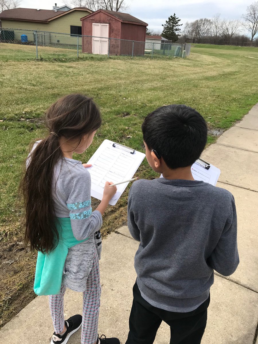 Sun’s out, clipboards out! Springtime weather calls for the return of taking the learning outside the walls of the speech room!☀️😁💬#languagetherapy #ccsd93 #ECJJaguars