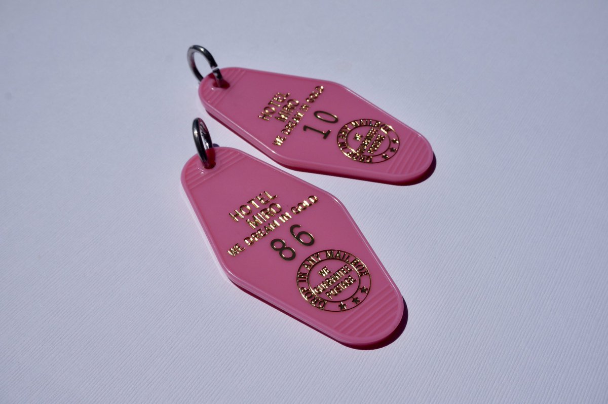 romemcelroy's tweet photo. WELCOME TO HOTEL MIRO
Where we dream in gold ✨

Our HOTEL MIRO vintage inspired motel keychains have finally dropped! We’ve been working on these for a long time and we’re so excited they’re finally here! 
Shop them now! 
https://t.co/kWtLhk8Vep https://t.co/yMIsWPLCn0