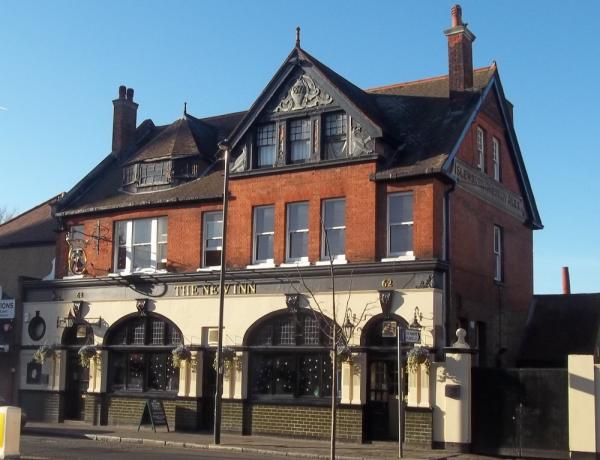 CAMRA_London's tweet photo. Sad that @TheNewInnEaling has now closed whilst @YoungsPubs convert it into a managed house. Thanks to Paschal, Sam &amp; all the staff for the past 15 years. @WMDX_CAMRA https://t.co/qiByv4sRIP