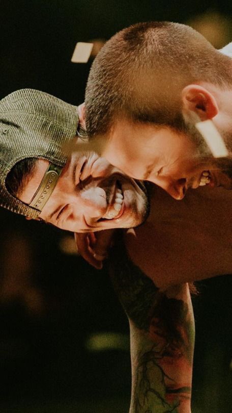 thisbandito's tweet photo. They make me so happy and I just want them to be happy too! 🌼 #joshdun #tylerjoseph #tøp #canadianclique #topclique #twentyonepilots https://t.co/4imemtcIXn