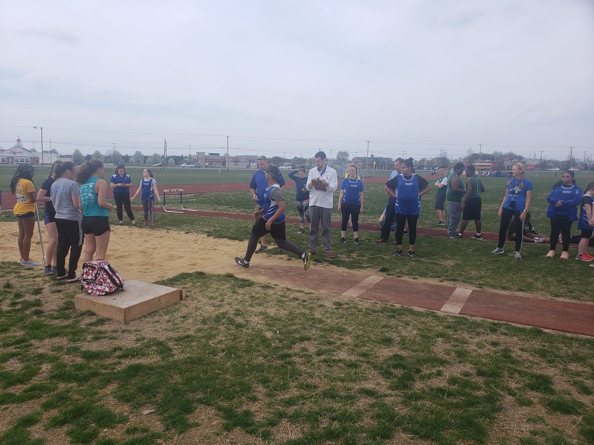 Mtown_Athletics's tweet photo. Middletown athletes competing in the long jump in the 1st ever Unified only tri-meet against Caesar Rodney and Mount Pleasant 💙🏃‍♂️🏃‍♀️ @MHSCAVSPride #mhscavspride https://t.co/34aOsSsniB