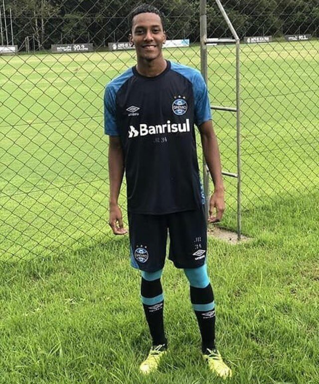 Wilmar Stiven Rivas estuvo entrenando con el Gremio de Brasil